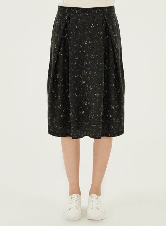 Example of an ethical pleated skirt
