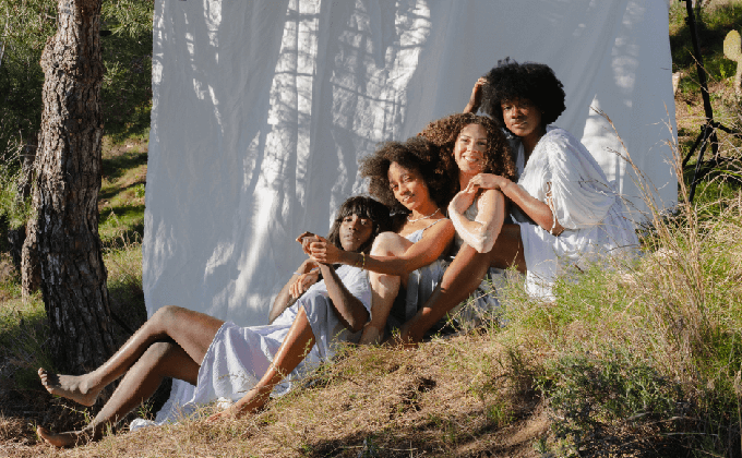 Friends embracing a sustainable fashion wardrobe