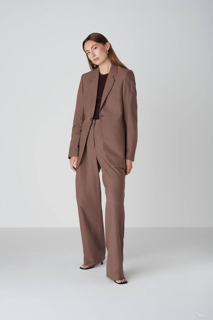 Modern clothes as a Louis Vuitton alternative