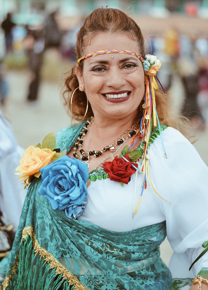 Romani people and their fashion traditions