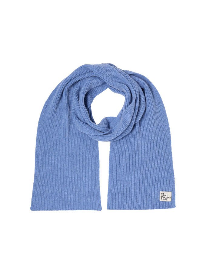 Scarf for a sustainable winter capsule wardrobe