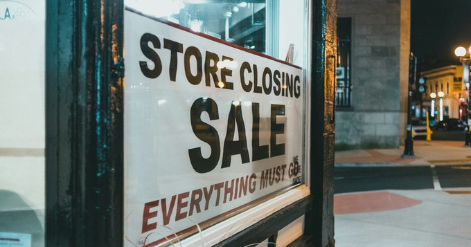 Store closing down in a difficult economy with tariffs