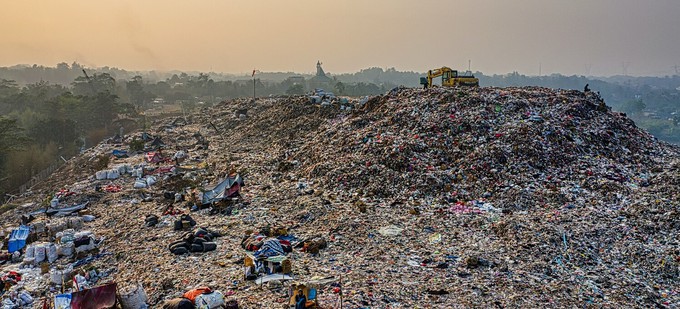 Landfill full of textile waste to show why sustainable fashion is important