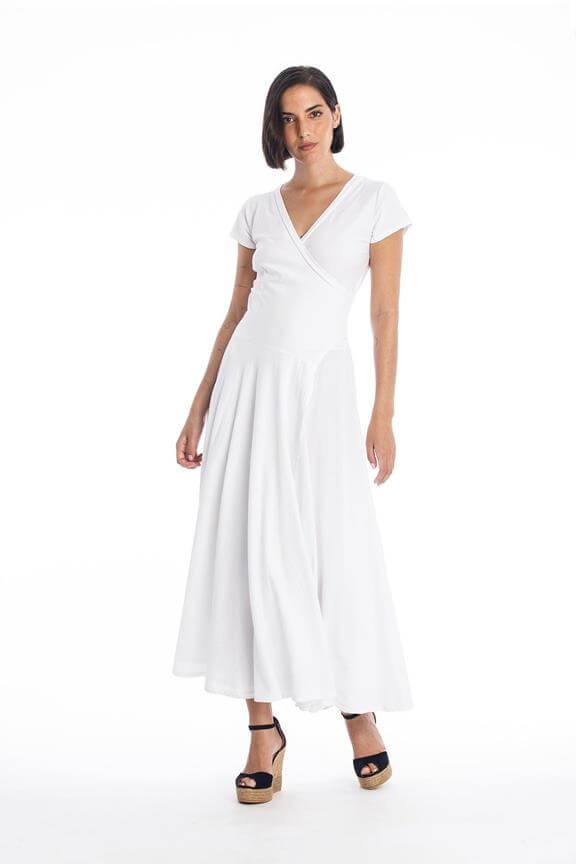 White maxi dress for summer