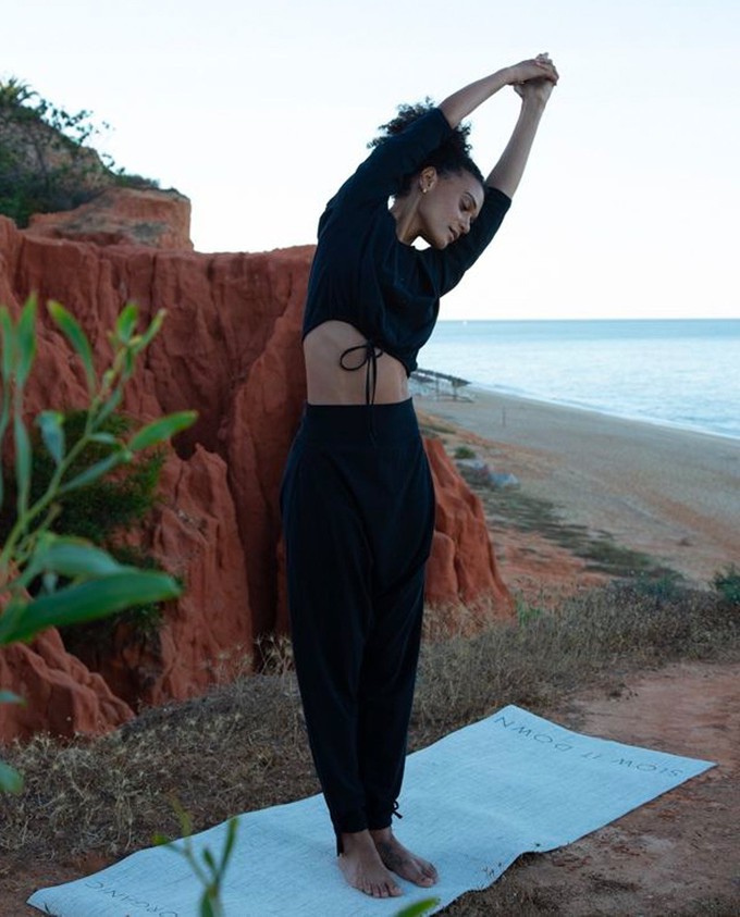 6 Yoga Clothing Brands Making a Splash This Summer