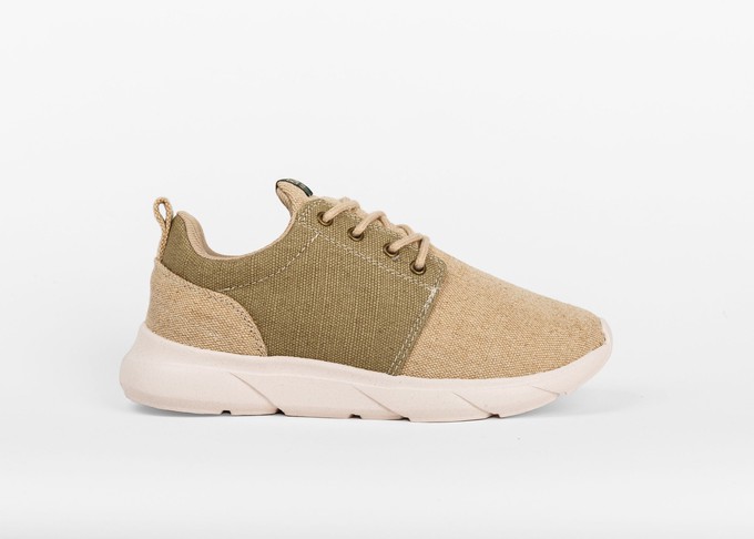 8000Kicks Explorer V2 - The 1st waterproof hemp shoes from 8000kicks