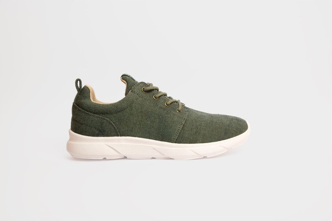 8000Kicks Explorer V2 - The 1st waterproof hemp shoes from 8000kicks