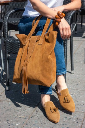 "Agnes" Suede Leather Tote Bag in Brown from Abury
