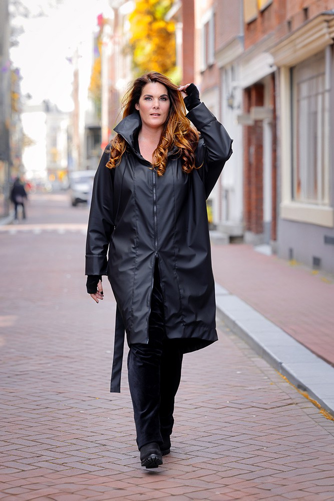 Maxi raincoat with hood from Aimmea