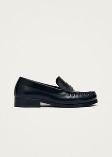 Rivet Black Leather Loafers via Alohas