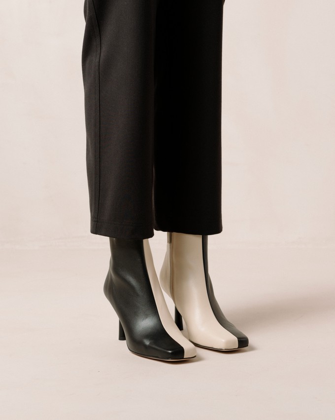 Frappe Bicolor Black Cream Leather Ankle Boots from Alohas