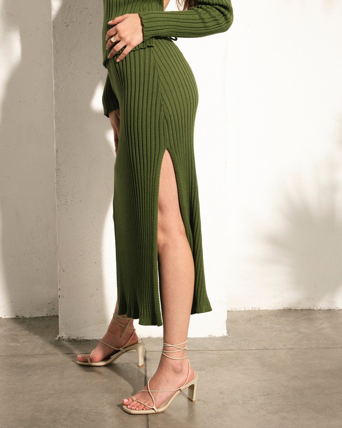Wise Opened Knit Skirt Emerald from Alohas