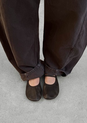Naira Barefoot Vintage Effect Brown Leather Ballet Flats from Alohas