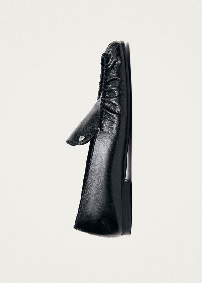 Gabe Rift Black Leather Loafers from Alohas