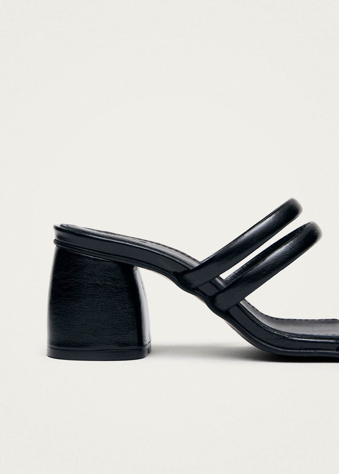 Indiana Rift Black Leather Sandals from Alohas