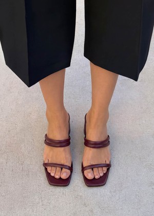 Indiana Bare Burgundy Leather Sandals from Alohas