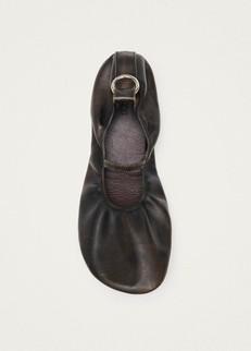 Naira Barefoot Vintage Effect Brown Leather Ballet Flats via Alohas