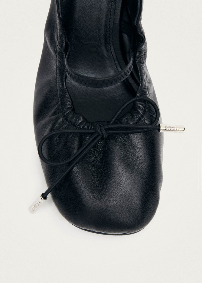 Marly Black Leather Pumps from Alohas