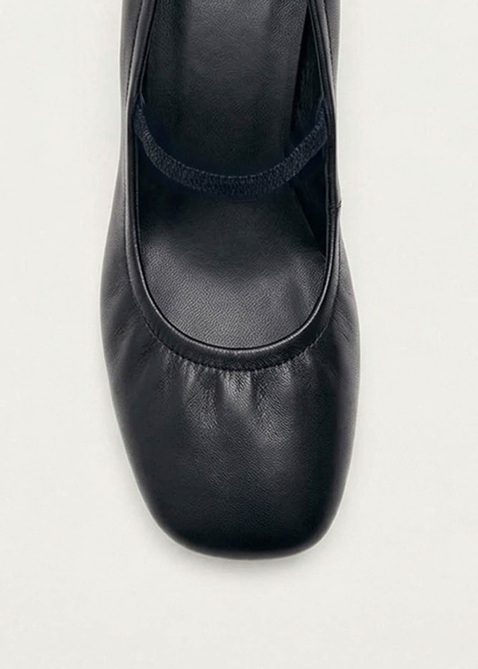 Rhiane Black Leather Pumps from Alohas