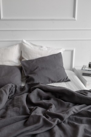 Linen bedding set in Charcoal from AmourLinen