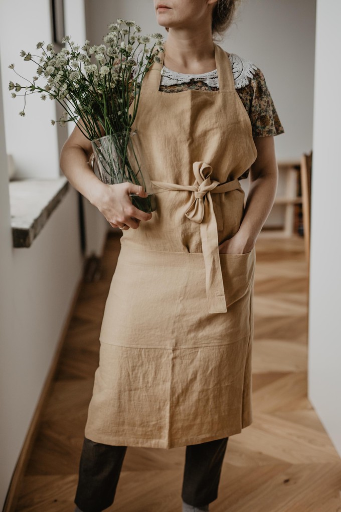 Linen bib apron from AmourLinen