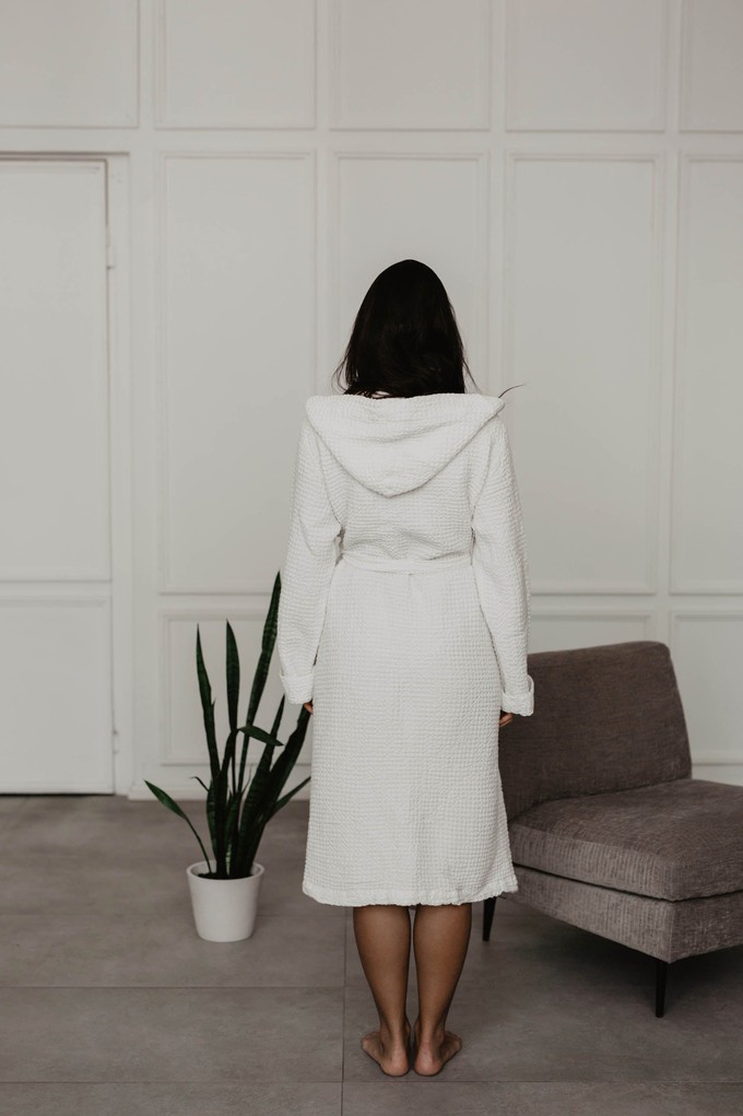 Waffle linen bathrobe Snuggle - White / Size 2 from AmourLinen