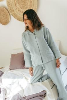 Pajama set SNOOZE in Sage Green via AmourLinen