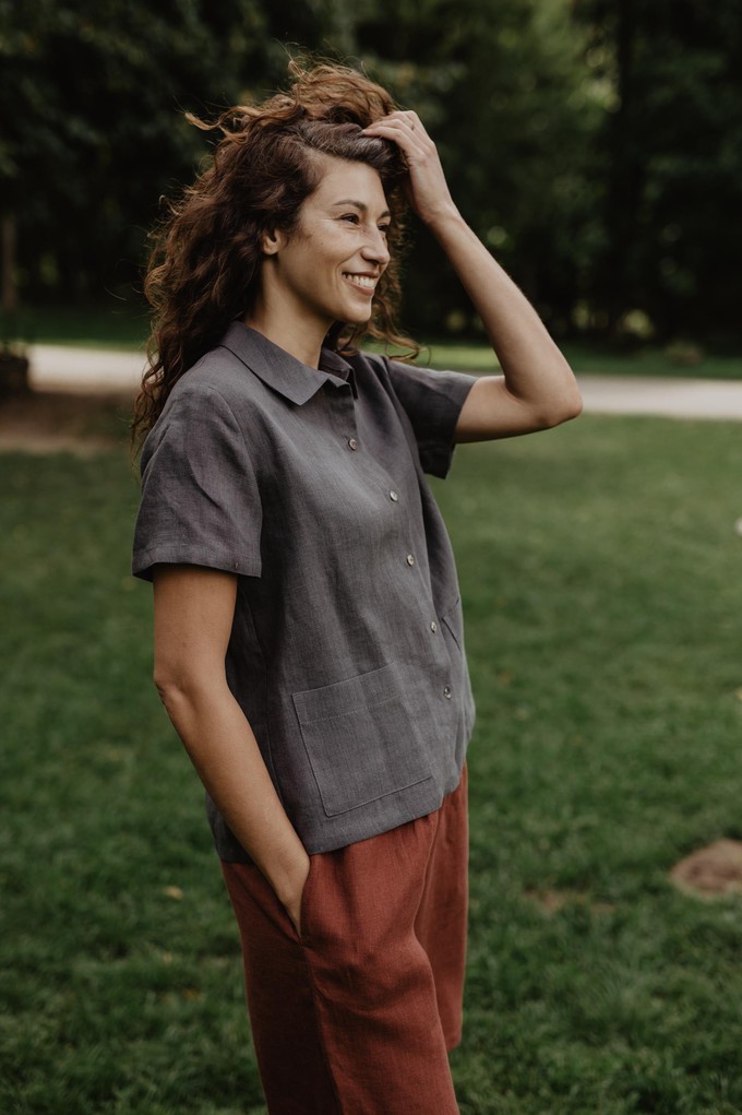 Linen shirt SCARLETT in Charcoal S | sale from AmourLinen