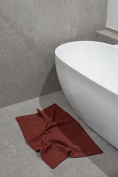 Linen bath mat via AmourLinen