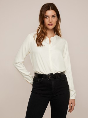 Magnolia blouse from Arber