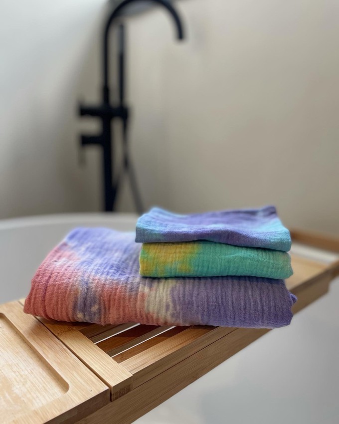 Multicolor tie-dye set from Atelier Jungles