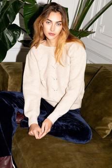 Sweater Idesia beige via avani apparel