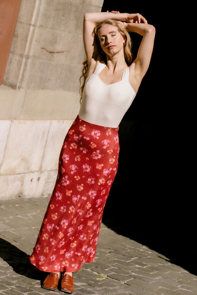 Skirt Iris red from avani apparel