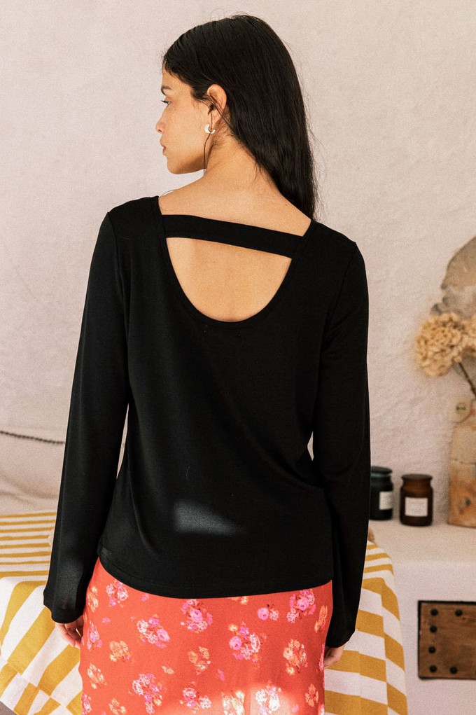 Top Abelia black from avani apparel