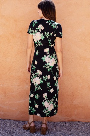 Dress Saule black from avani apparel