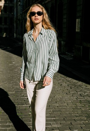 Shirt Kauri green from avani apparel