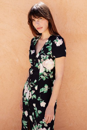 Dress Saule black from avani apparel