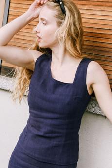 Top Azalée navy via avani apparel