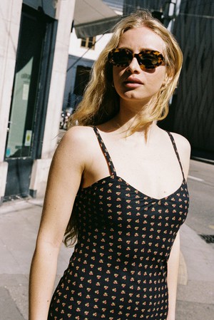 Dress Jade black from avani apparel