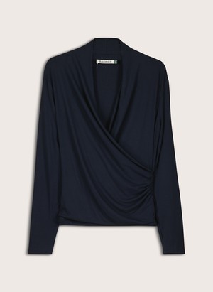 Gylda Wrap Top from Baukjen