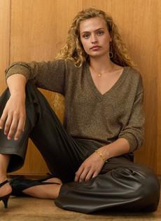 Lyra Sparkle V-Neck Jumper via Baukjen