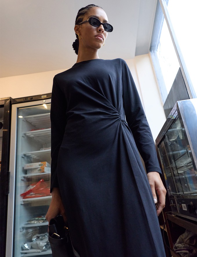 Ana Twist Front Dress from Baukjen