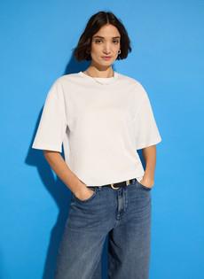 Alana Relaxed Tee via Baukjen