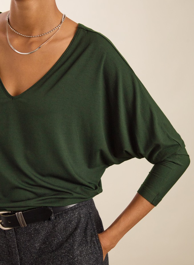 Ella Relaxed V-Neck Top from Baukjen