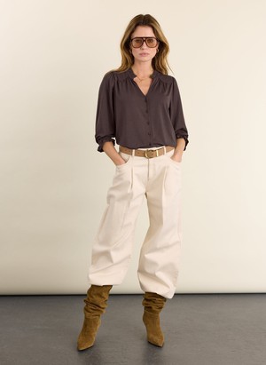 Annie Ruffle Collar Blouse from Baukjen