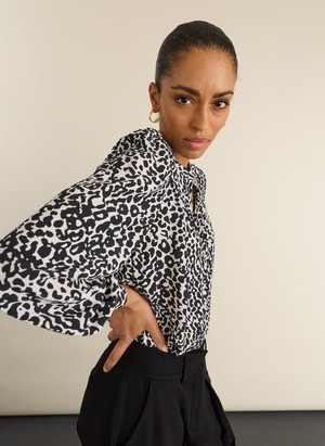 Sam Button Down Blouse from Baukjen