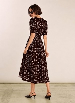 Lina Waist-Cinching Dress from Baukjen