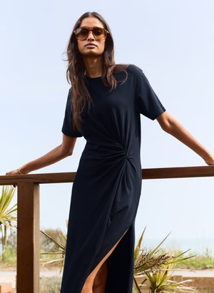 Alith T-Shirt Twist Dress from Baukjen