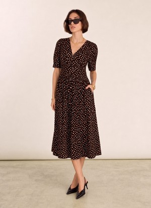 Lina Waist-Cinching Dress from Baukjen