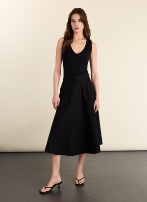 Jada Organic Cotton V-Neck Tank from Baukjen